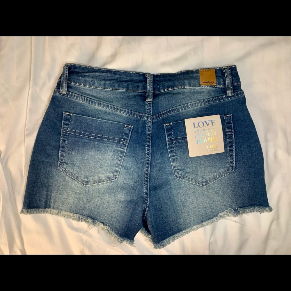 FLAG PRINT SHORTS - Picture 2 of 2